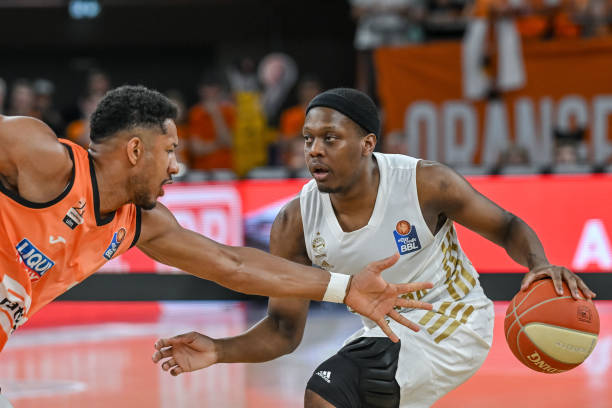 次在亚洲杯 次在亚洲杯