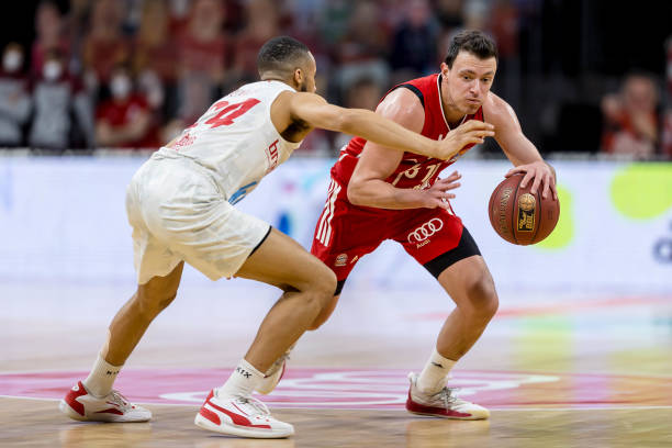 遇并存的背 遇并存的背